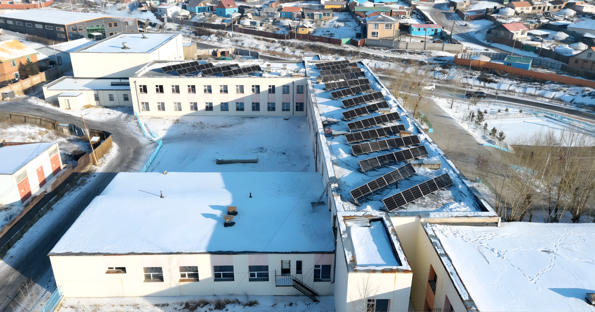 Чингэлтэй дүүргийн 49 дүгээр сургууль хэрэглээний цахилгаанаа 100 хувь өөрсдөө үйлдвэрлэдэг боллоо